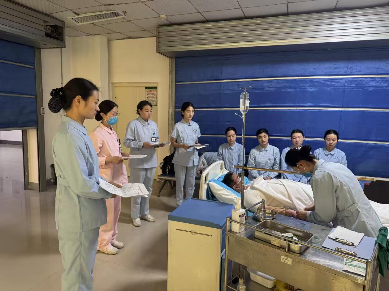 河南叶县中医院护理团队在全县护理技能大赛中荣获佳绩(图1)