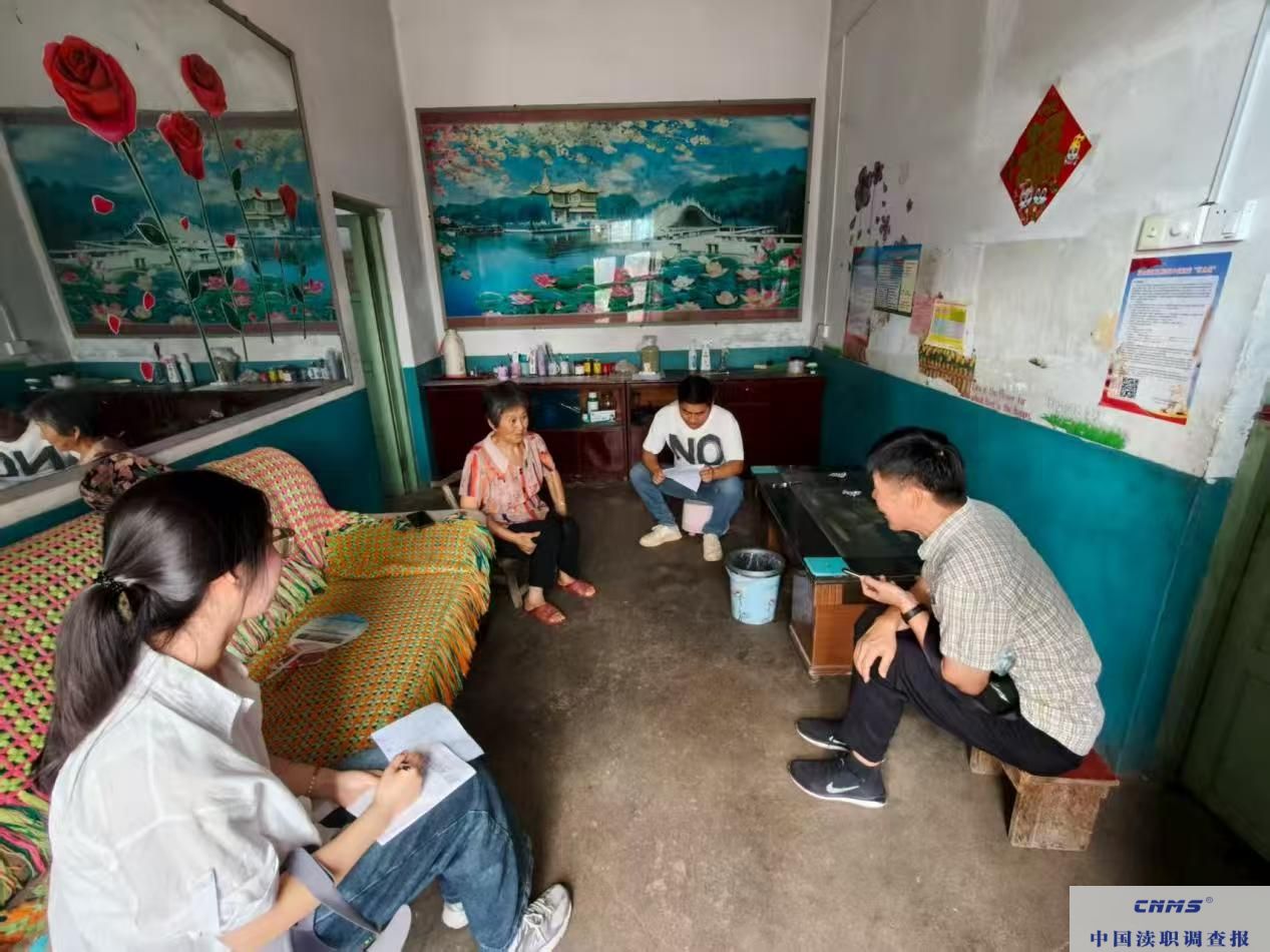 念好“排解盯”三字经 ——舞钢市杨庄乡以“警网融合”绘就基层高效能治理新图景(图1) 3920f30bfbb0ec372d414c0e29a954e6.jpg