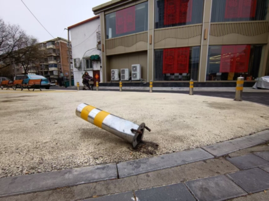 天津: 口袋公园设施损坏 维修有点难(图2)