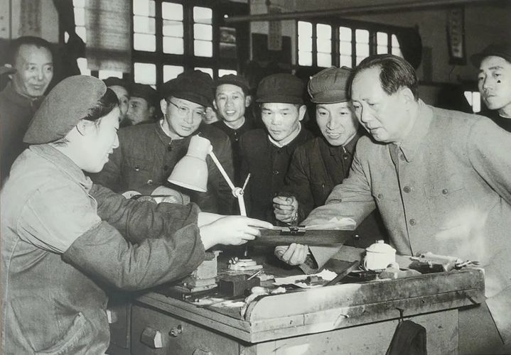 一起缅怀伟人!纪念毛主席逝世50周年(图13) 一起缅怀伟人!纪念毛主席逝世50周年(图13)