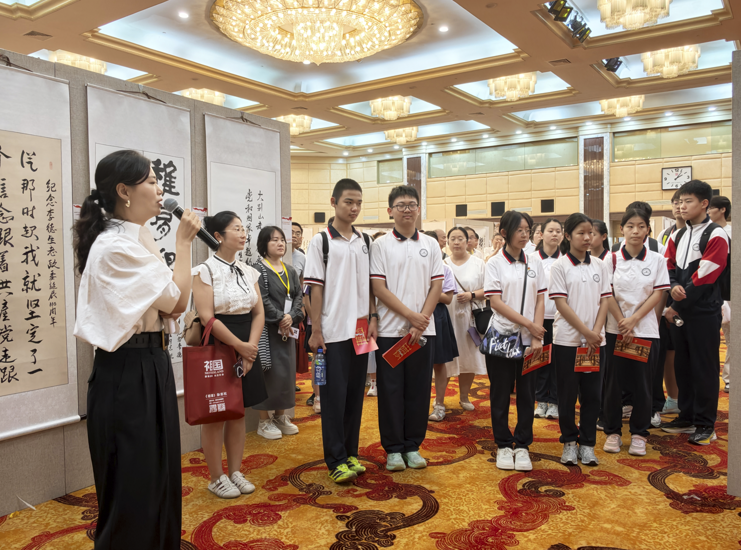 翰墨颂功勋 丹青忆先辈---纪念李德生同志诞辰 110 周年书画巡展在京启幕(图3) /uploads/user/41/allimg/20260805/41-260P50RHOH.png